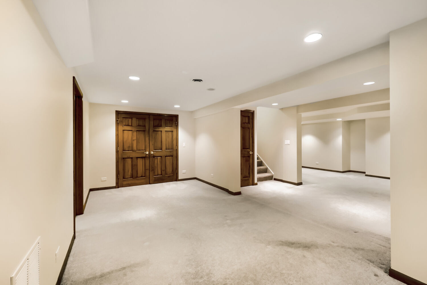 959 Heathrow Lane, Naperville, IL 60540