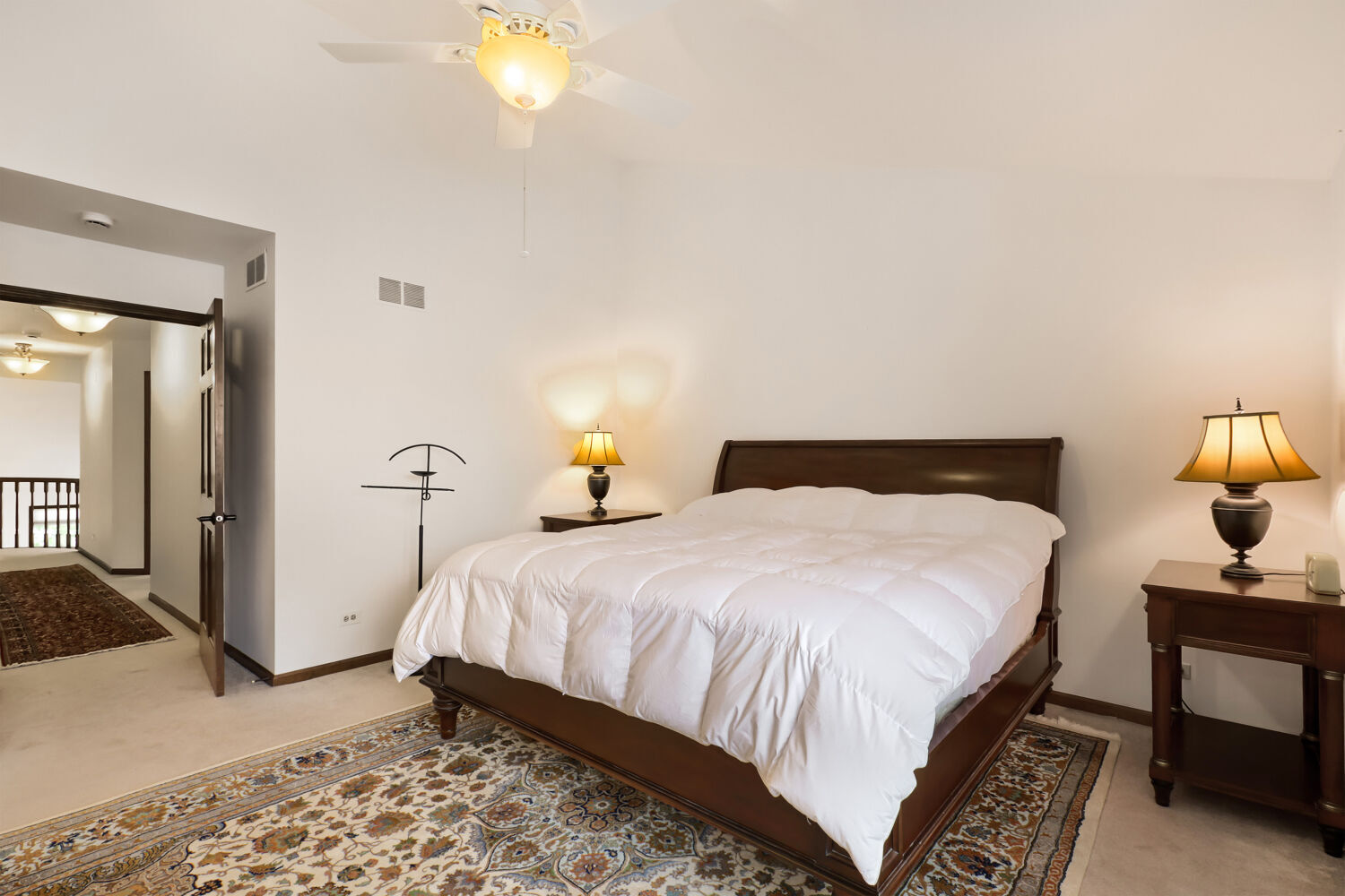 959 Heathrow Lane, Naperville, IL 60540