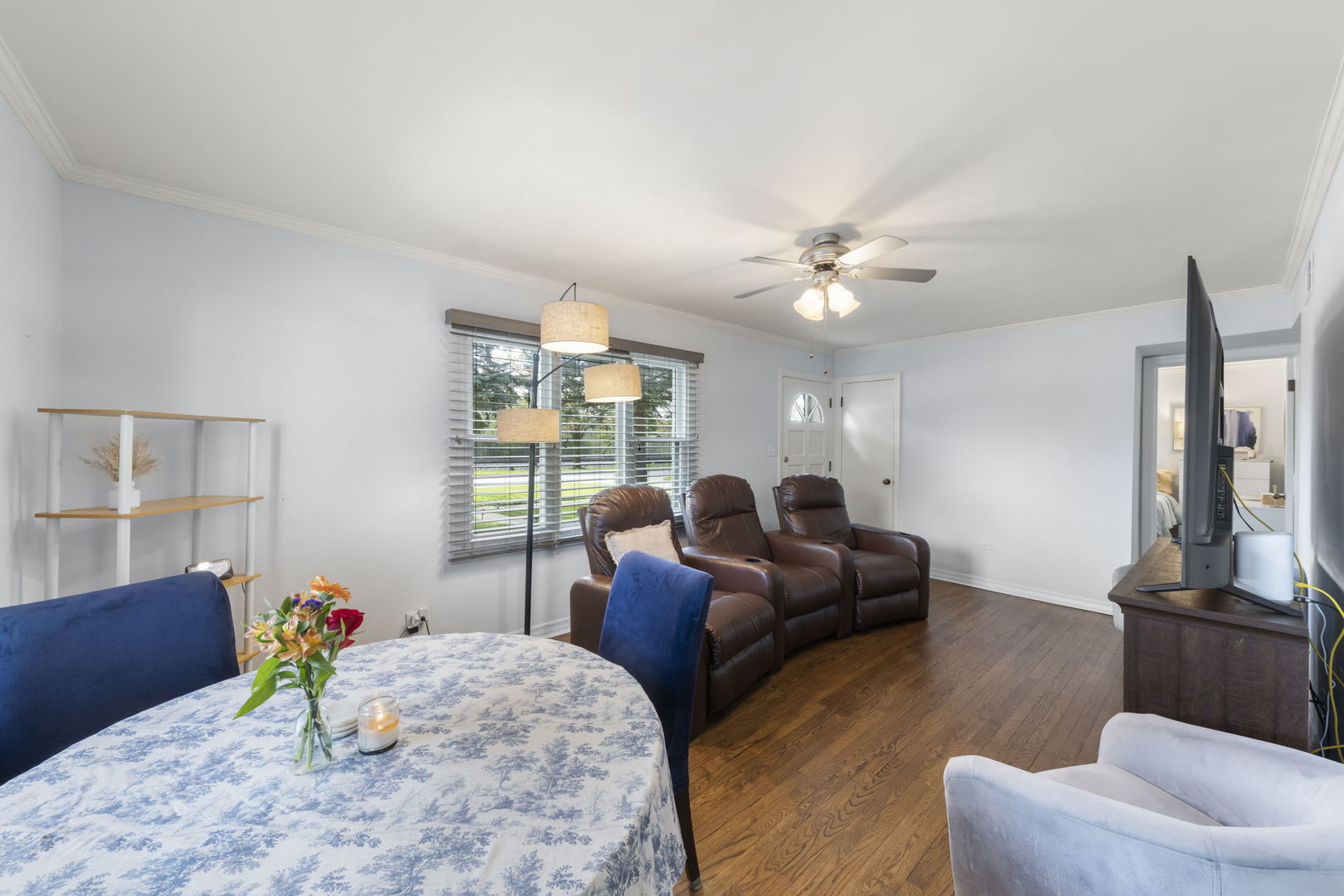 1335 College Avenue, Wheaton, IL 60187