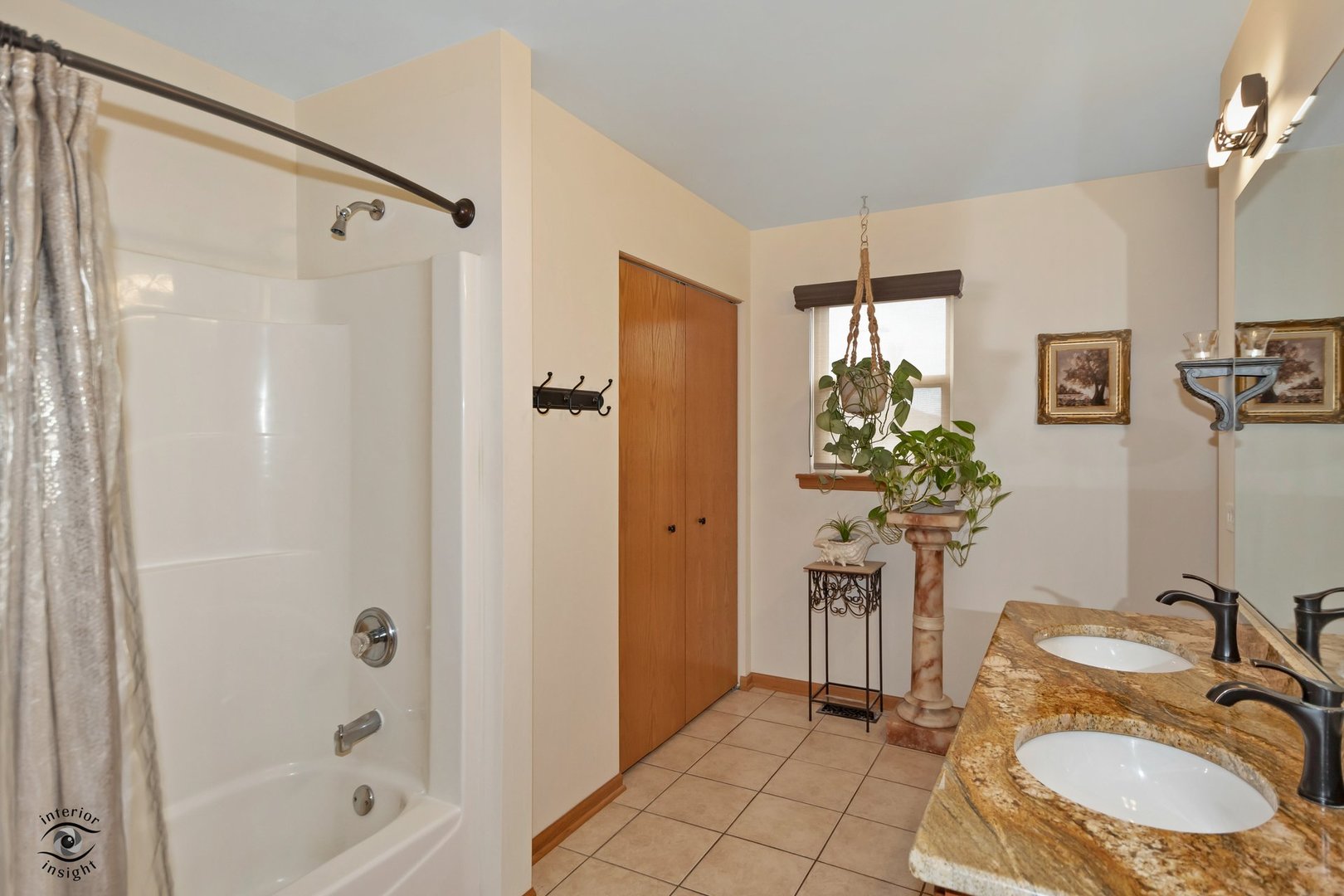 226 Hancock Drive, New Lenox, IL 60451