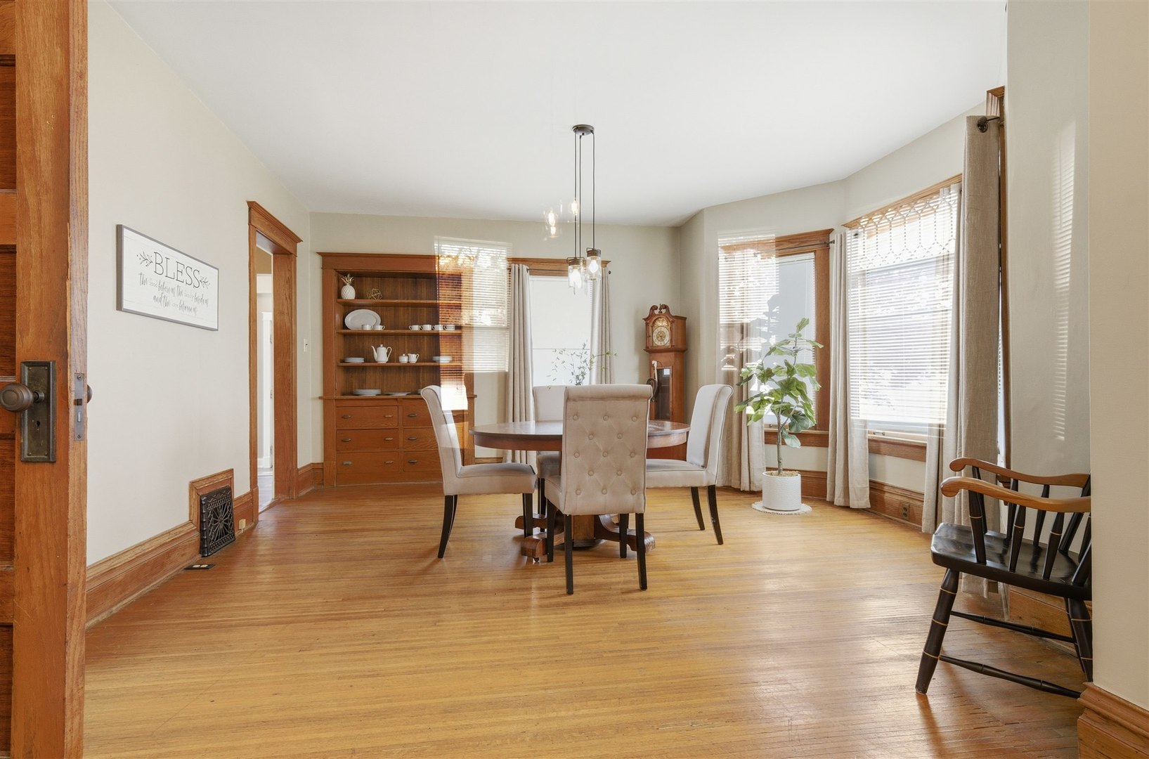 766 N Mill Street, Pontiac, IL 61764