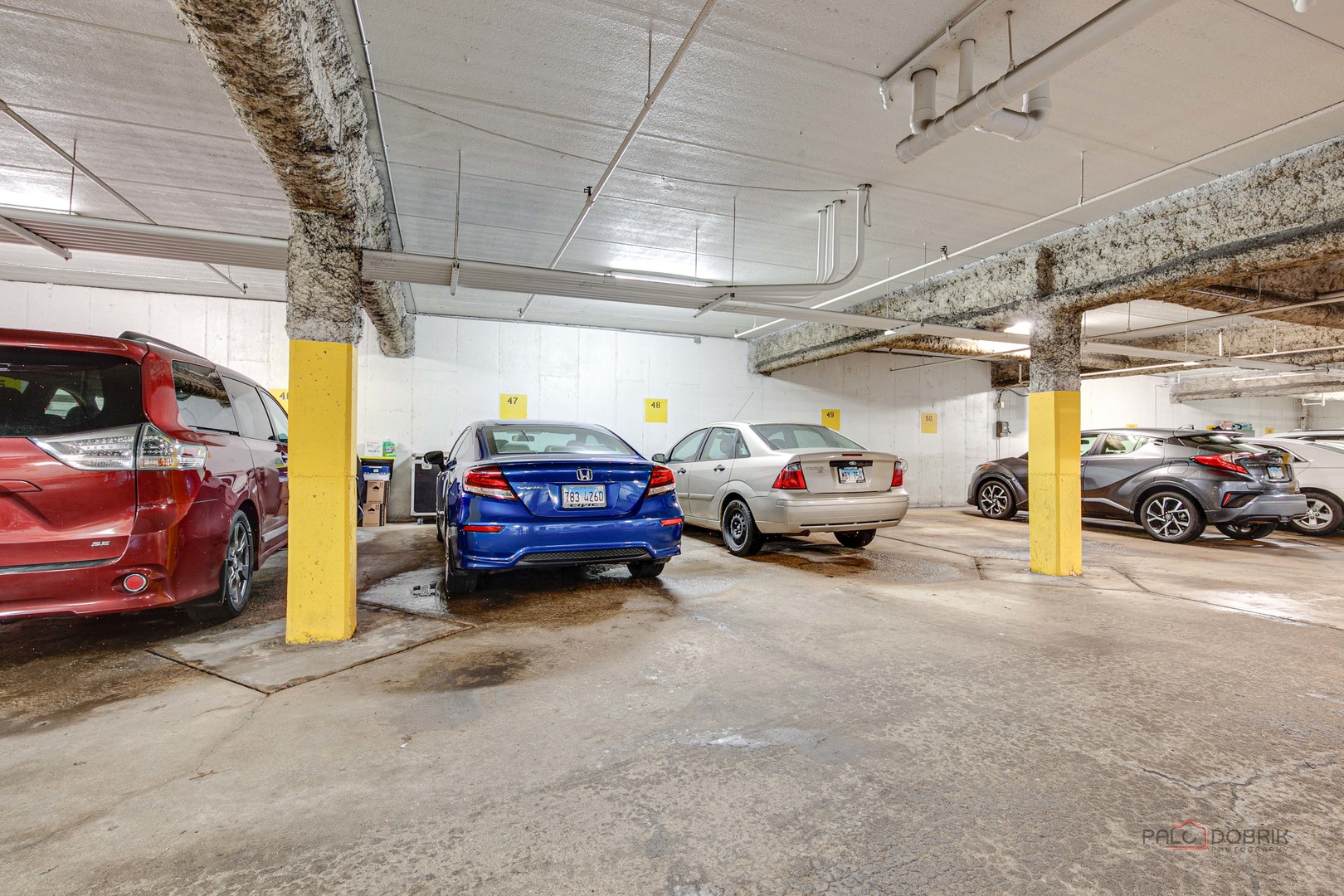 625 W Huntington Commons Road #208, Mount Prospect, IL 60056