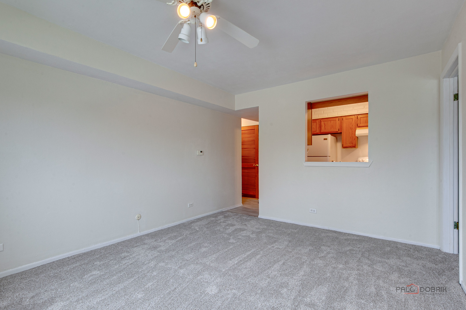 625 W Huntington Commons Road #208, Mount Prospect, IL 60056