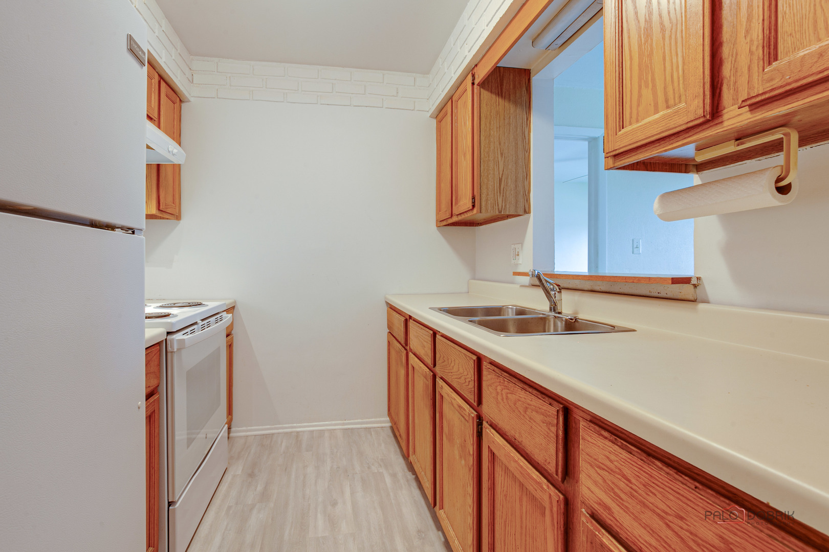 625 W Huntington Commons Road #208, Mount Prospect, IL 60056