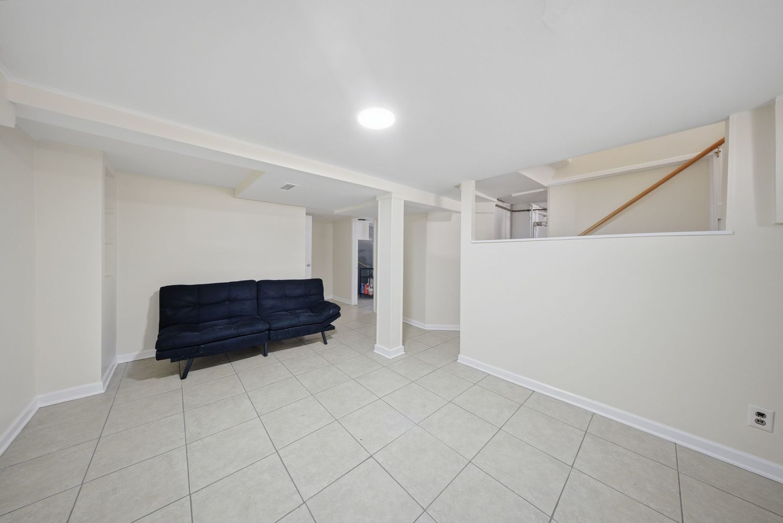 637 S SPENCER Street, Aurora, IL 60505