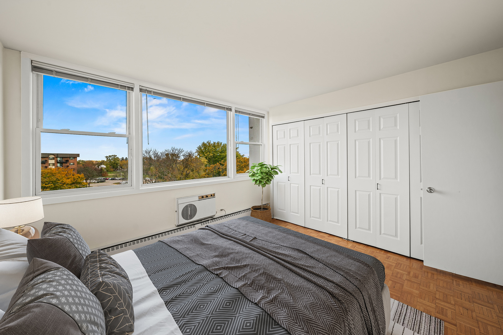 5975 N Odell Avenue #5C, Chicago, IL 60631