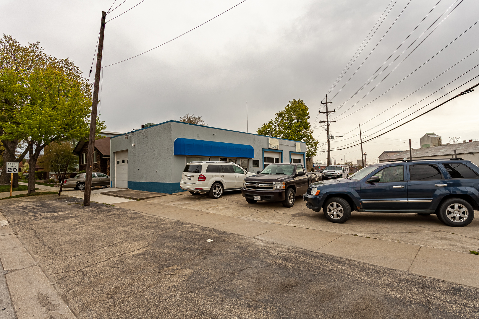 8418 Joliet Road, McCook, IL 60525