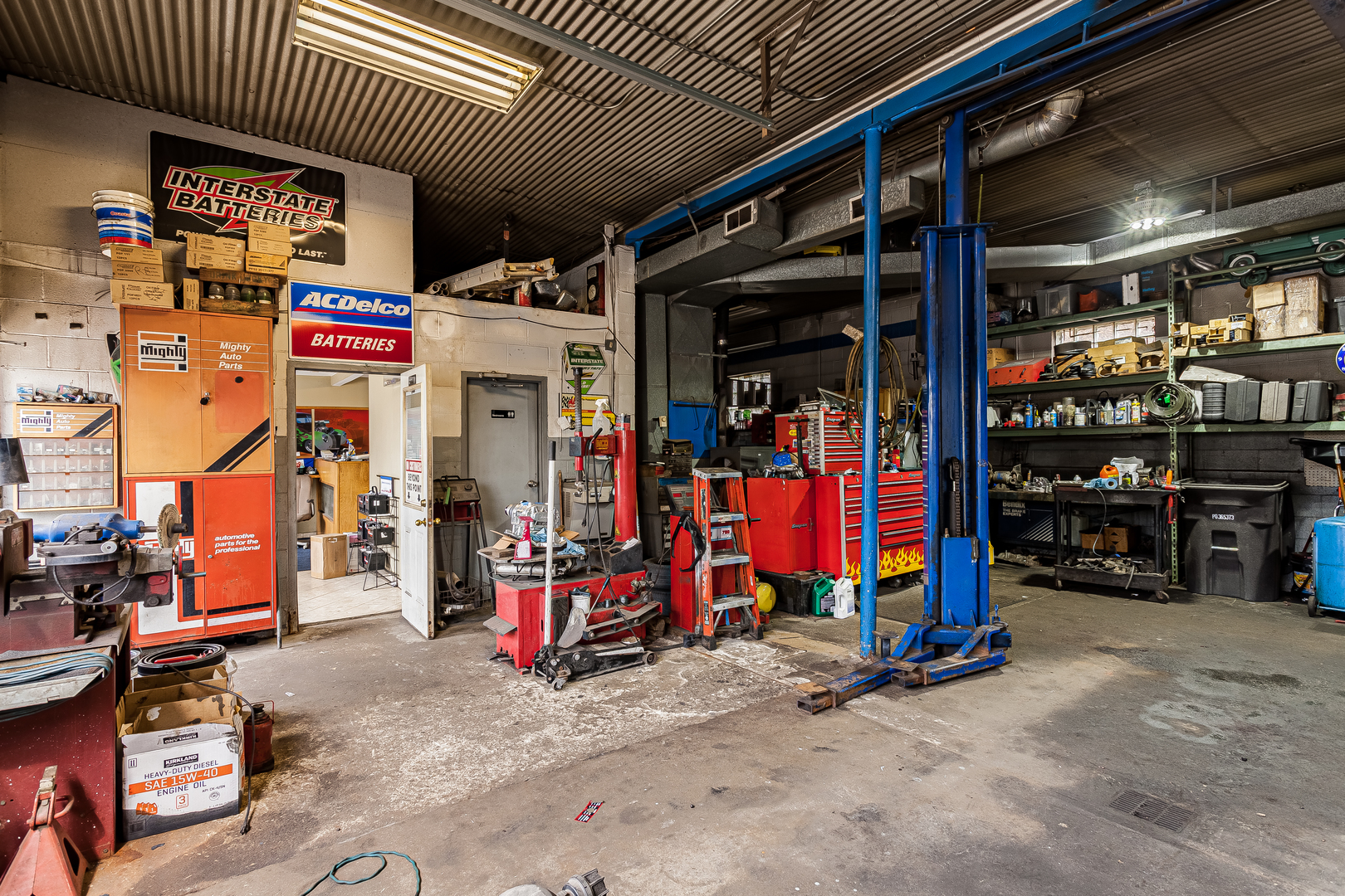 8418 Joliet Road, McCook, IL 60525