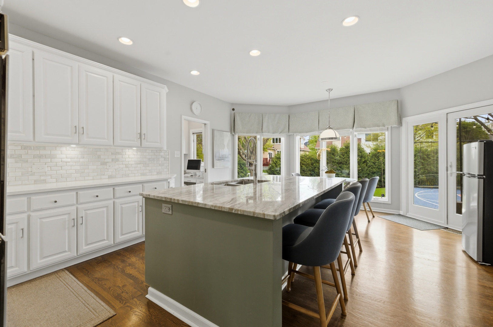 2316 Beauport Drive, Naperville, IL 60564