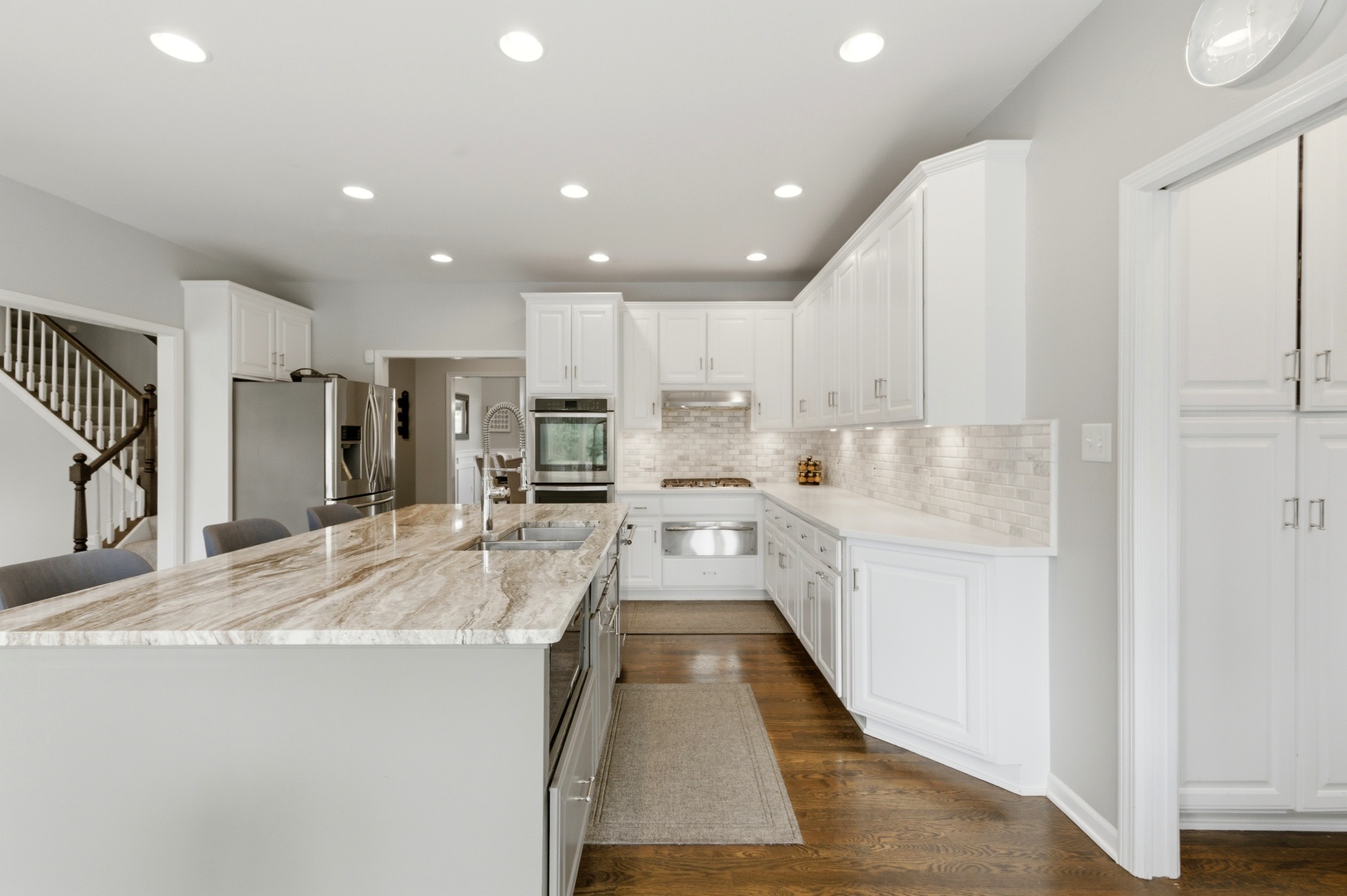 2316 Beauport Drive, Naperville, IL 60564