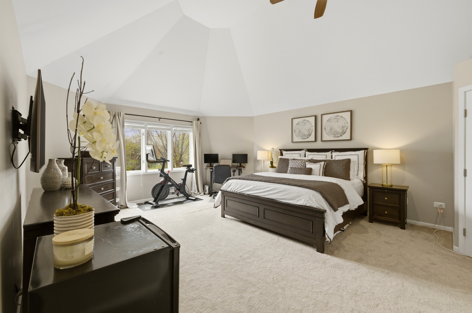 2316 Beauport Drive, Naperville, IL 60564