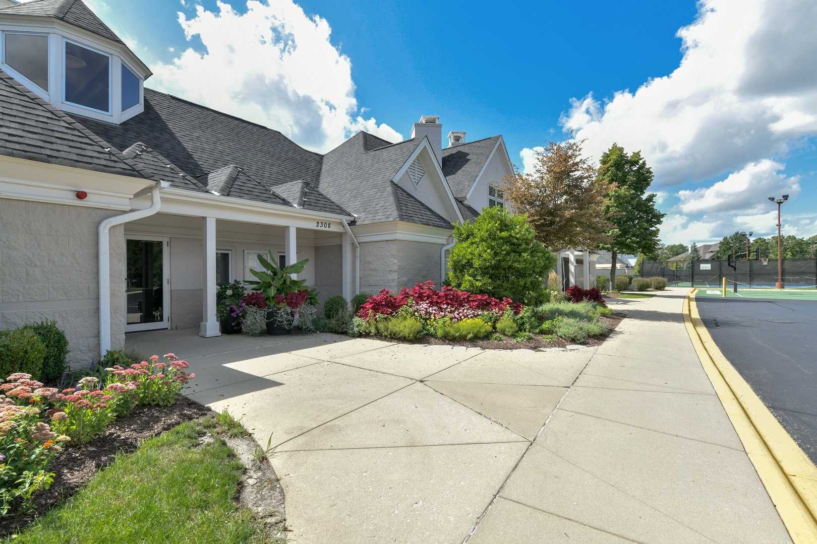 2316 Beauport Drive, Naperville, IL 60564