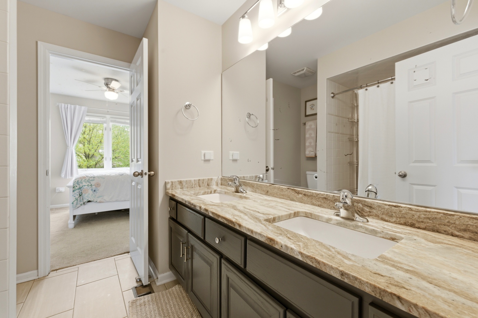 2316 Beauport Drive, Naperville, IL 60564