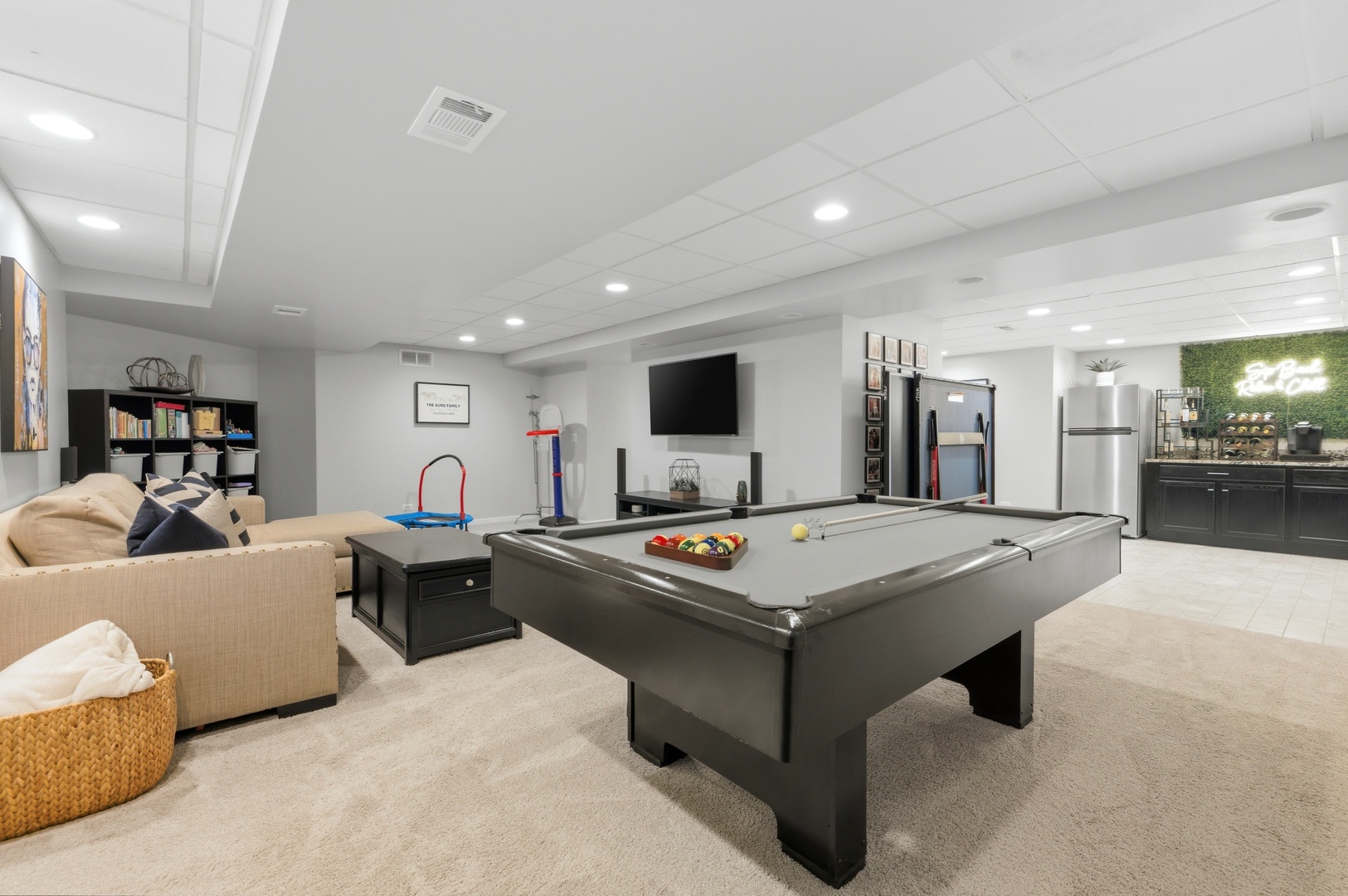 2316 Beauport Drive, Naperville, IL 60564