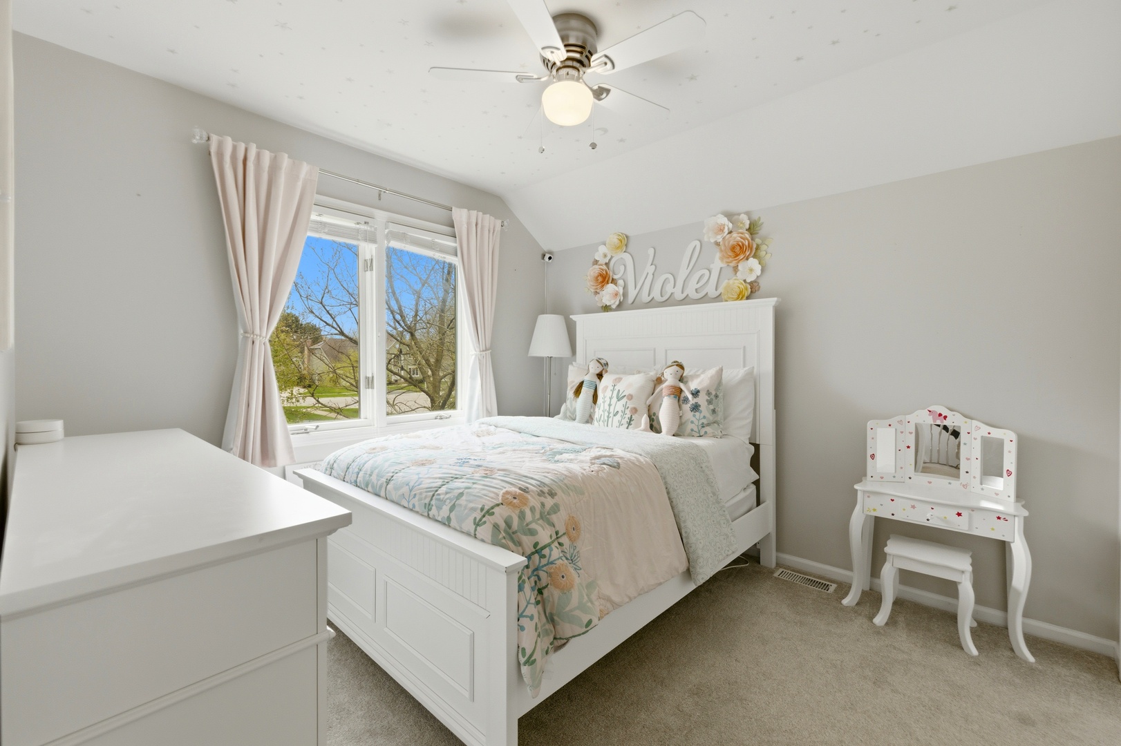 2316 Beauport Drive, Naperville, IL 60564