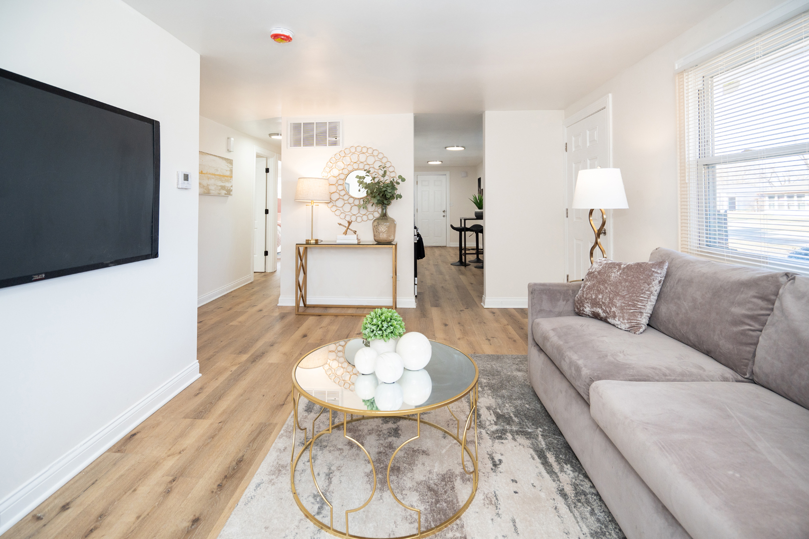 16551 Plymouth Drive, Markham, IL 60428