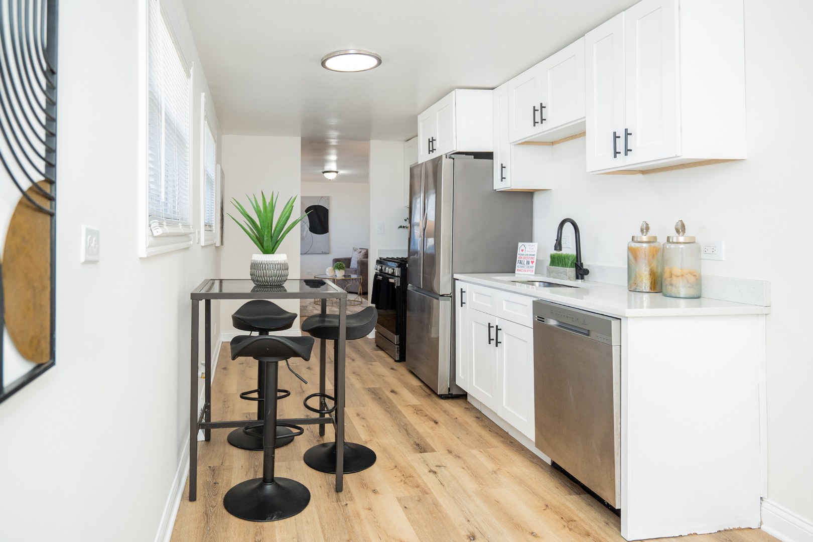 16551 Plymouth Drive, Markham, IL 60428