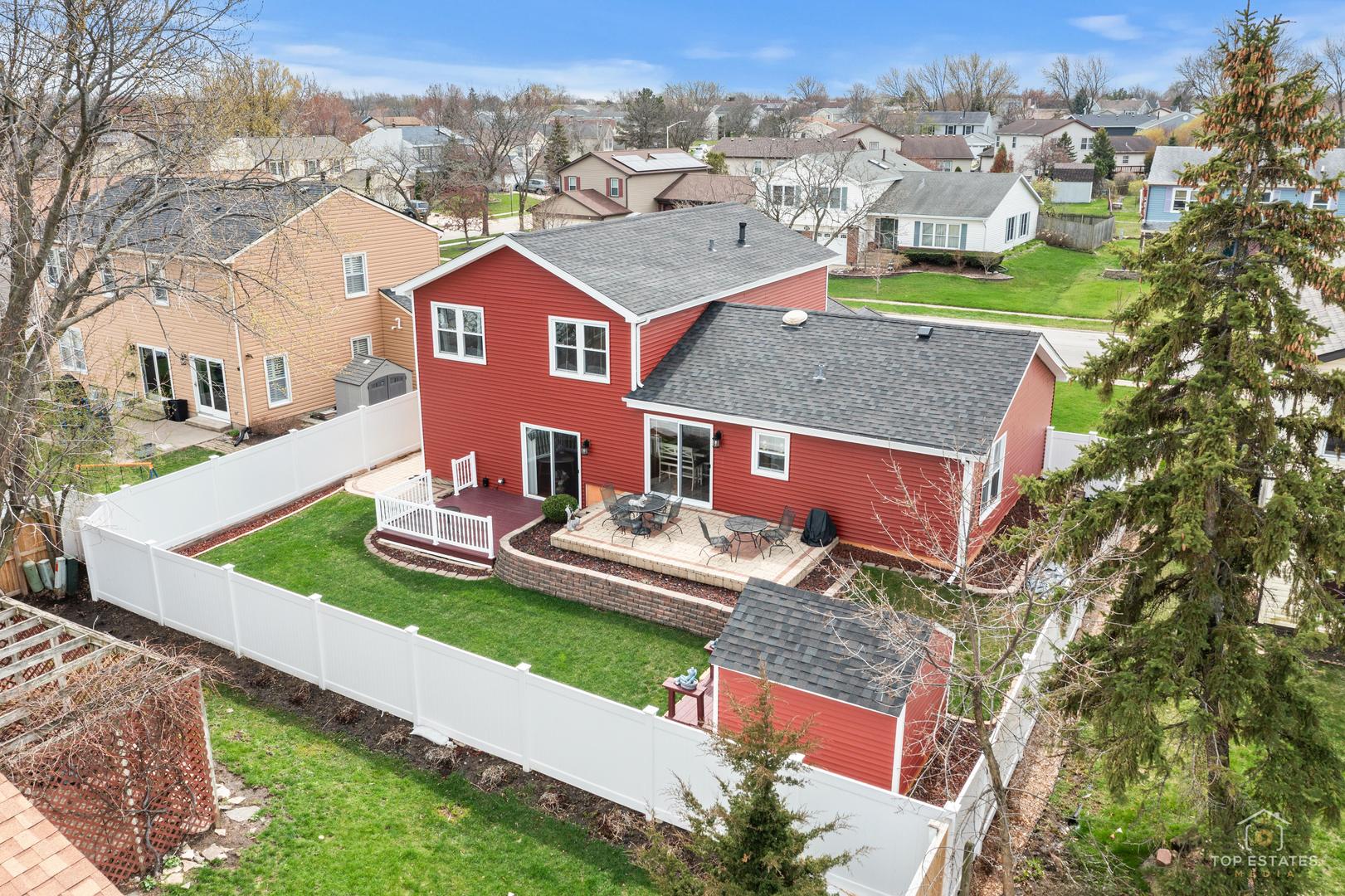 176 Appleby Drive, Glendale Heights, IL 60139