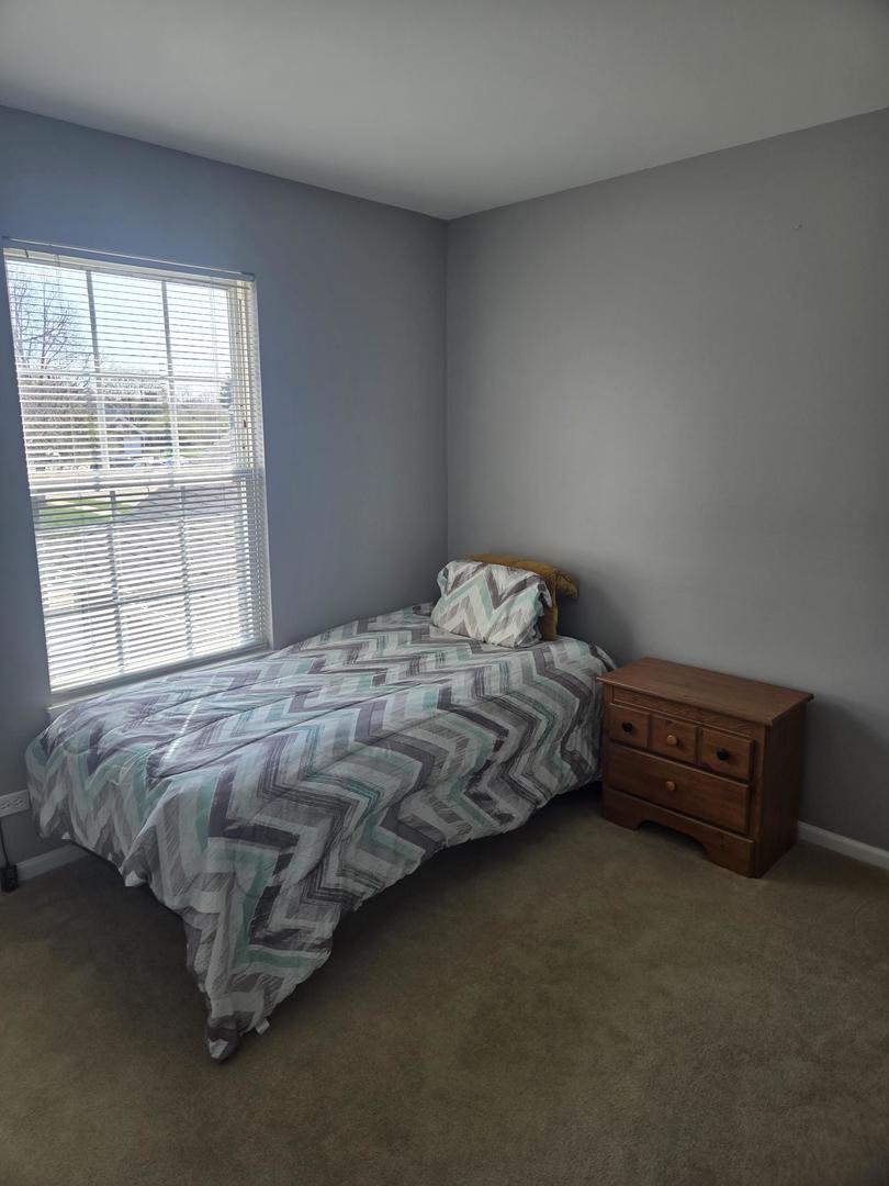 1328 Shawford Way, Elgin, IL 60120