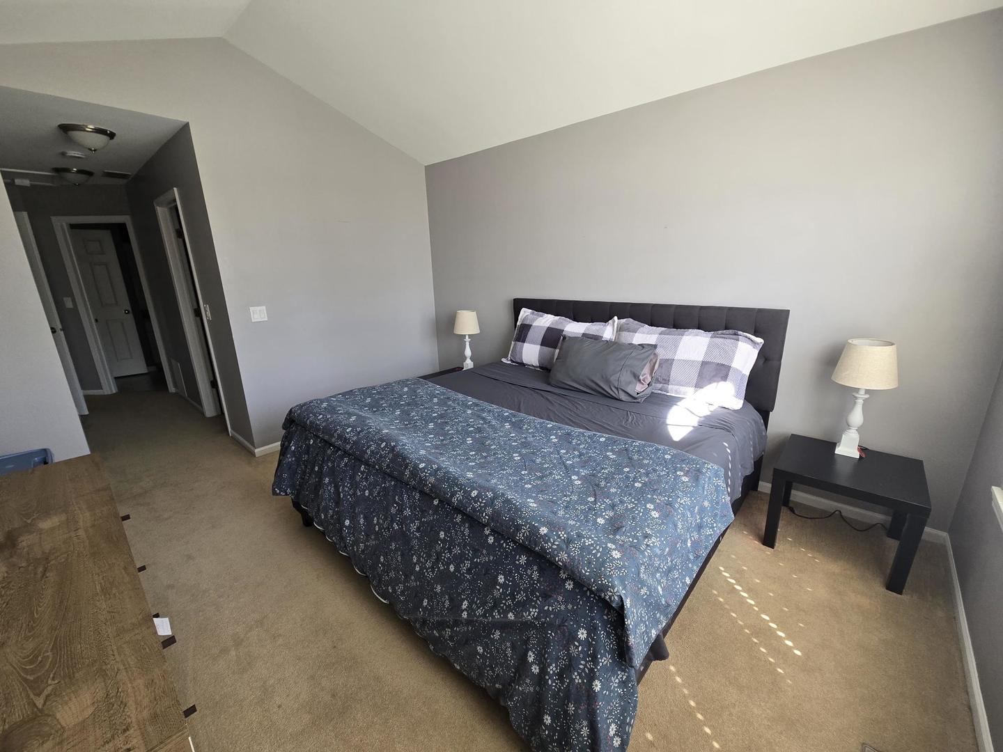 1328 Shawford Way, Elgin, IL 60120