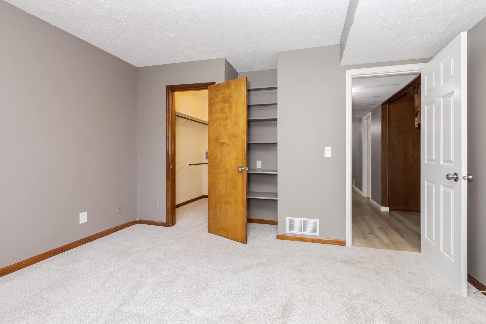 3312 N 1475 East Road, Heyworth, IL 61745