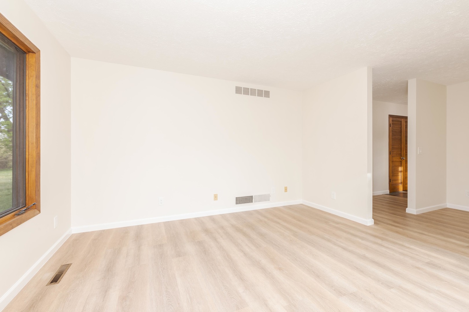 3312 N 1475 East Road, Heyworth, IL 61745