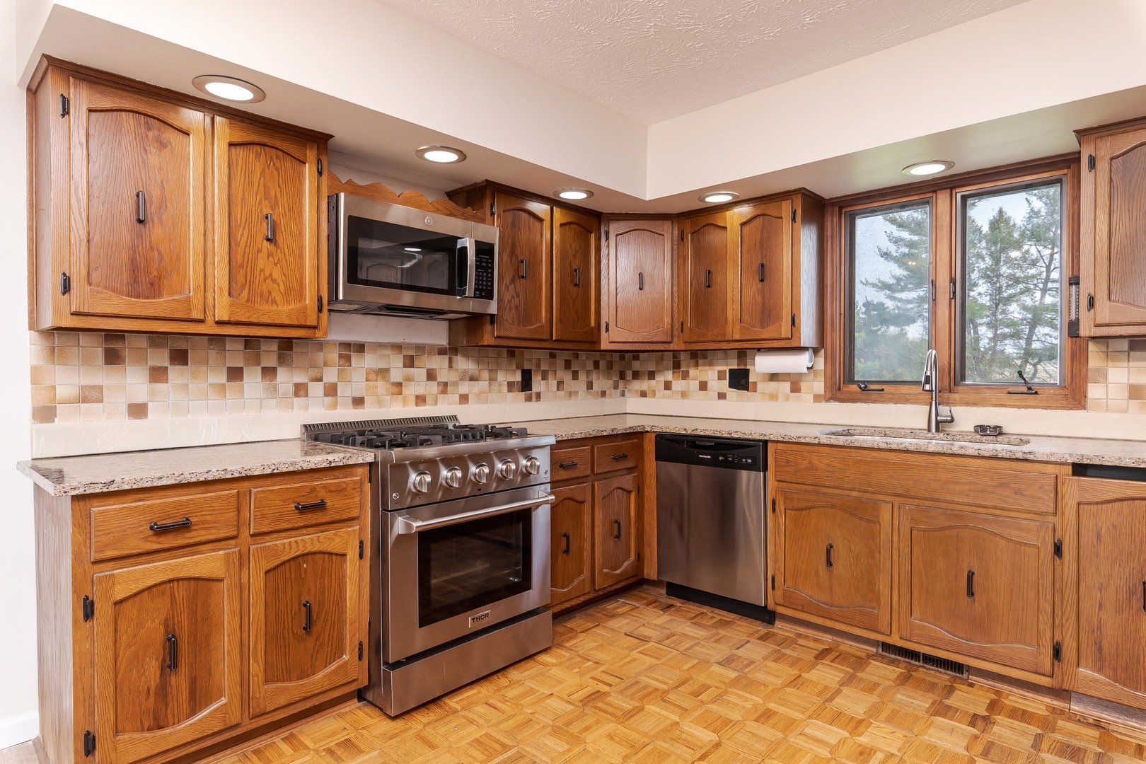 3312 N 1475 East Road, Heyworth, IL 61745