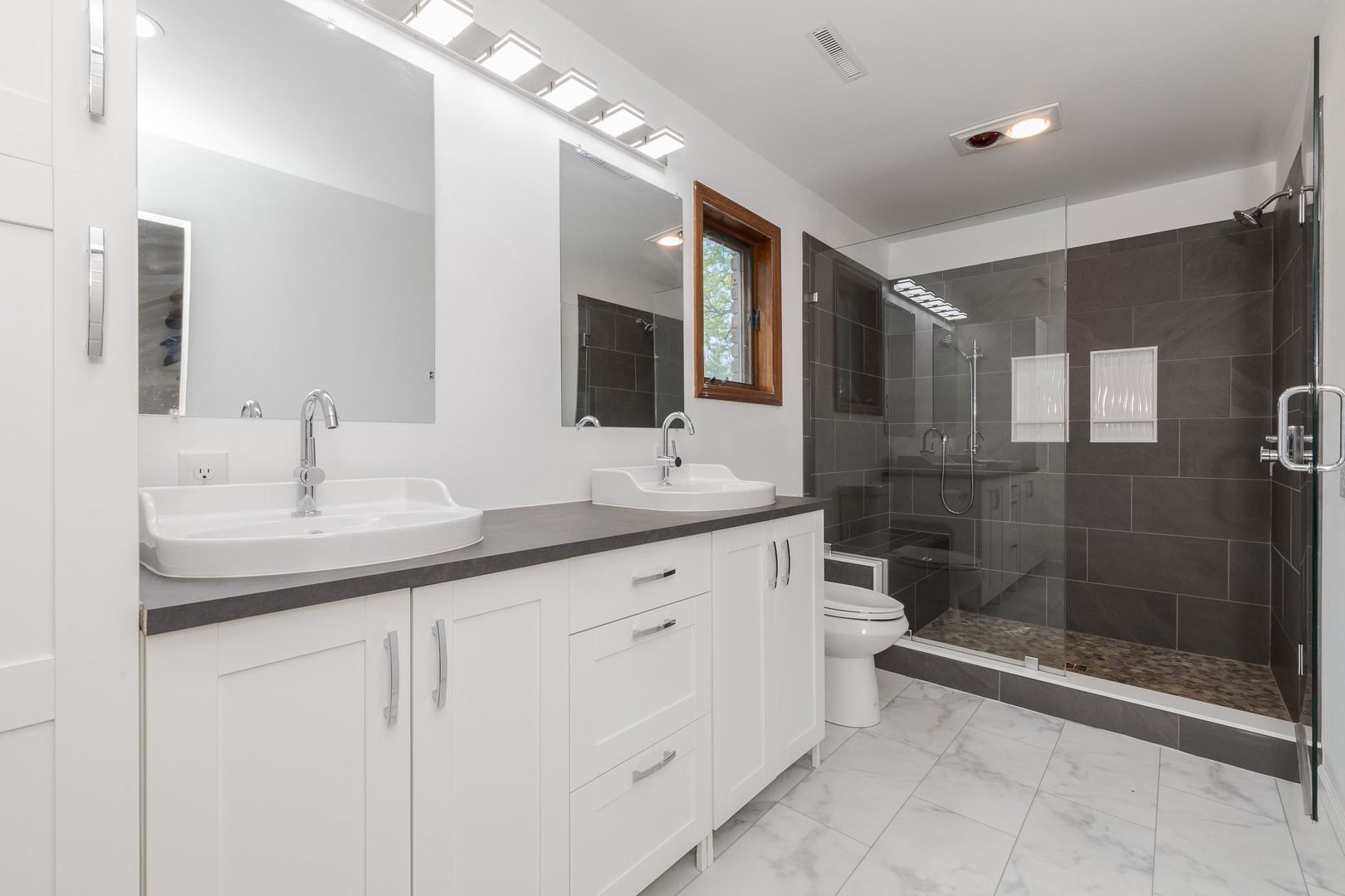 3312 N 1475 East Road, Heyworth, IL 61745