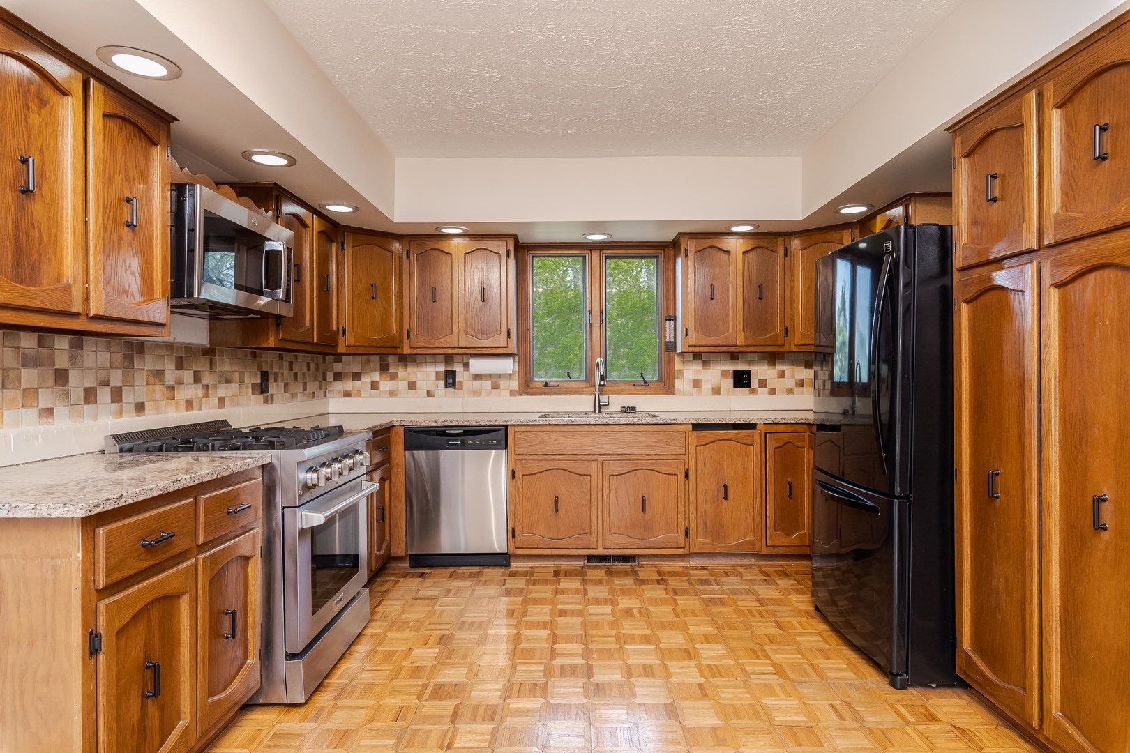 3312 N 1475 East Road, Heyworth, IL 61745