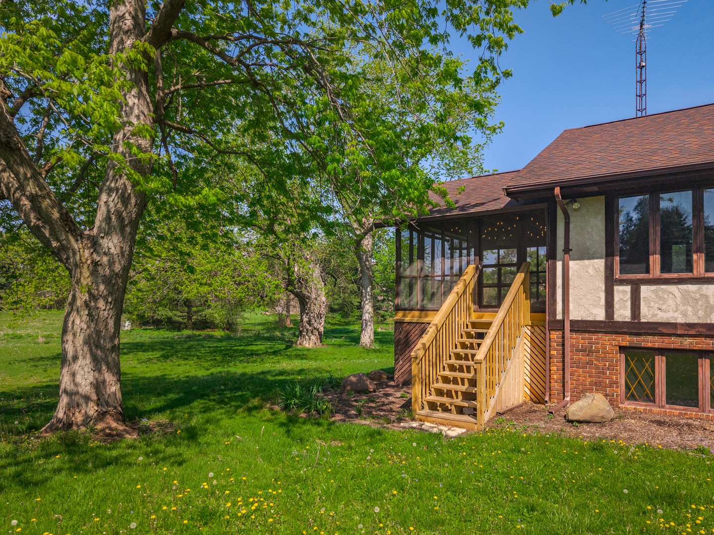 3312 N 1475 East Road, Heyworth, IL 61745