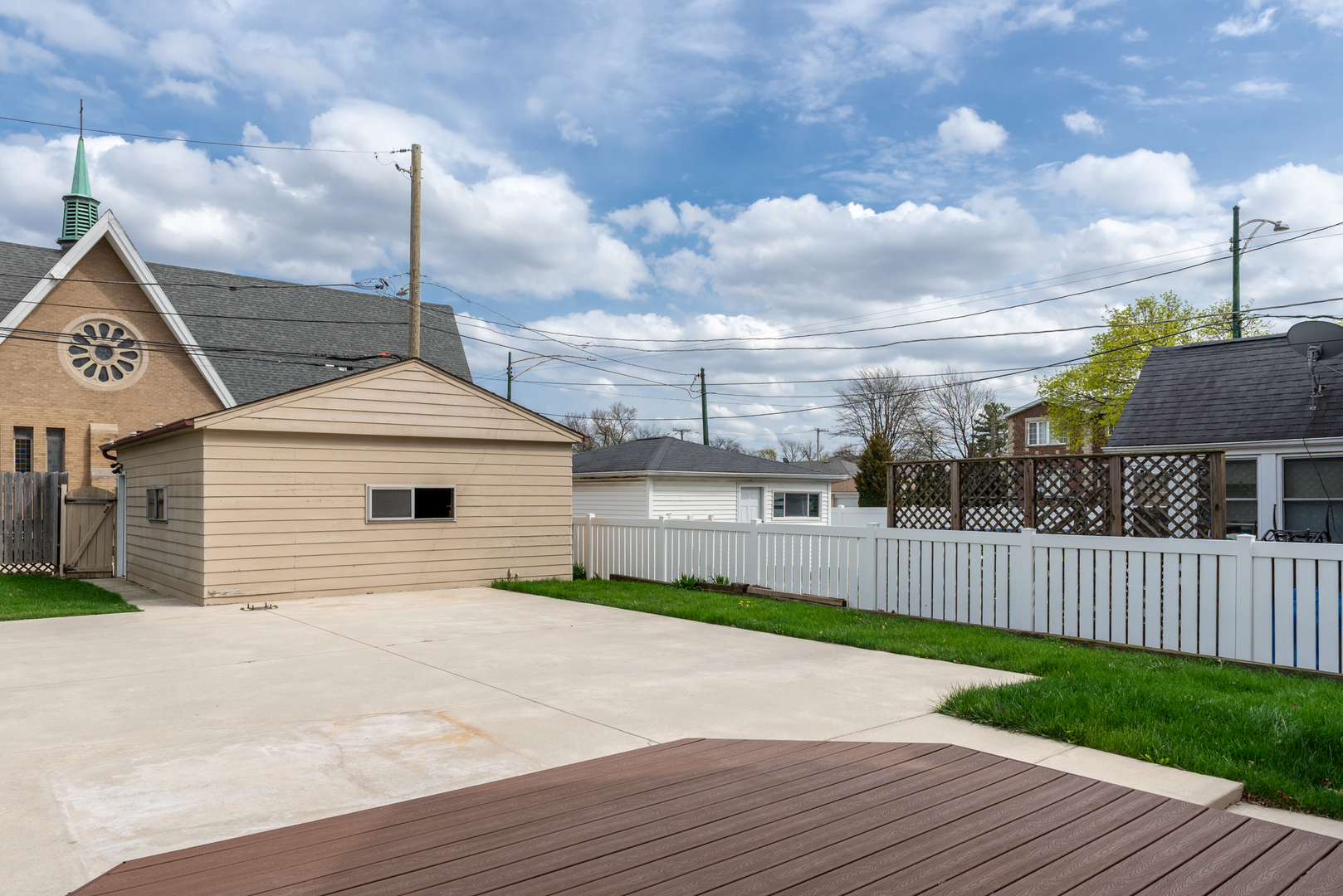 5205 N Osceola Avenue, Chicago, IL 60656