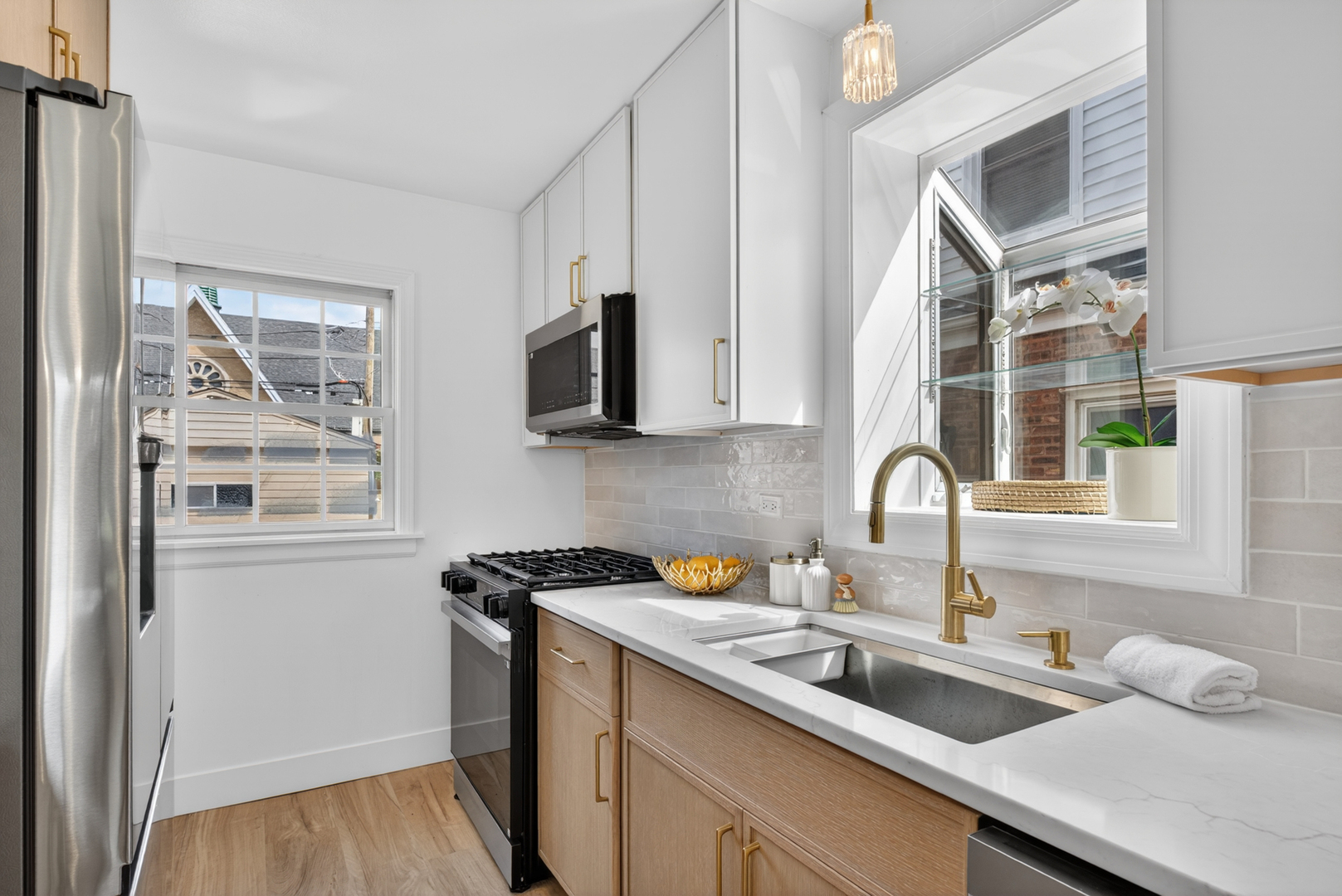 5205 N Osceola Avenue, Chicago, IL 60656