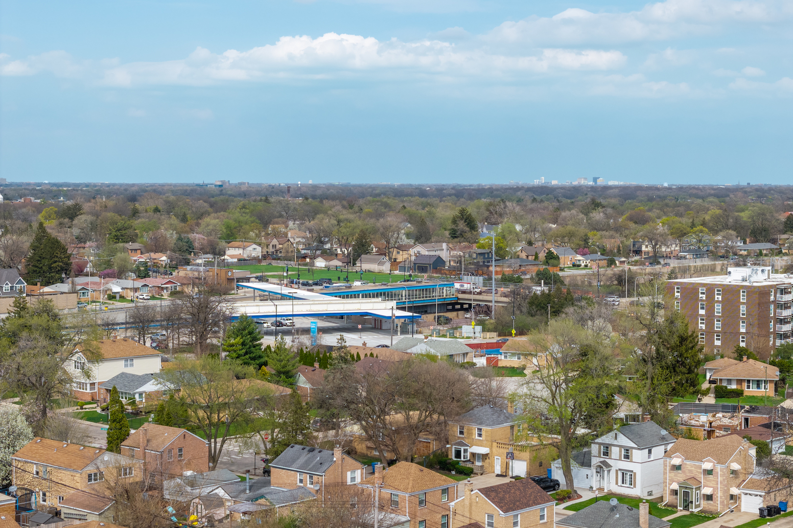 5205 N Osceola Avenue, Chicago, IL 60656