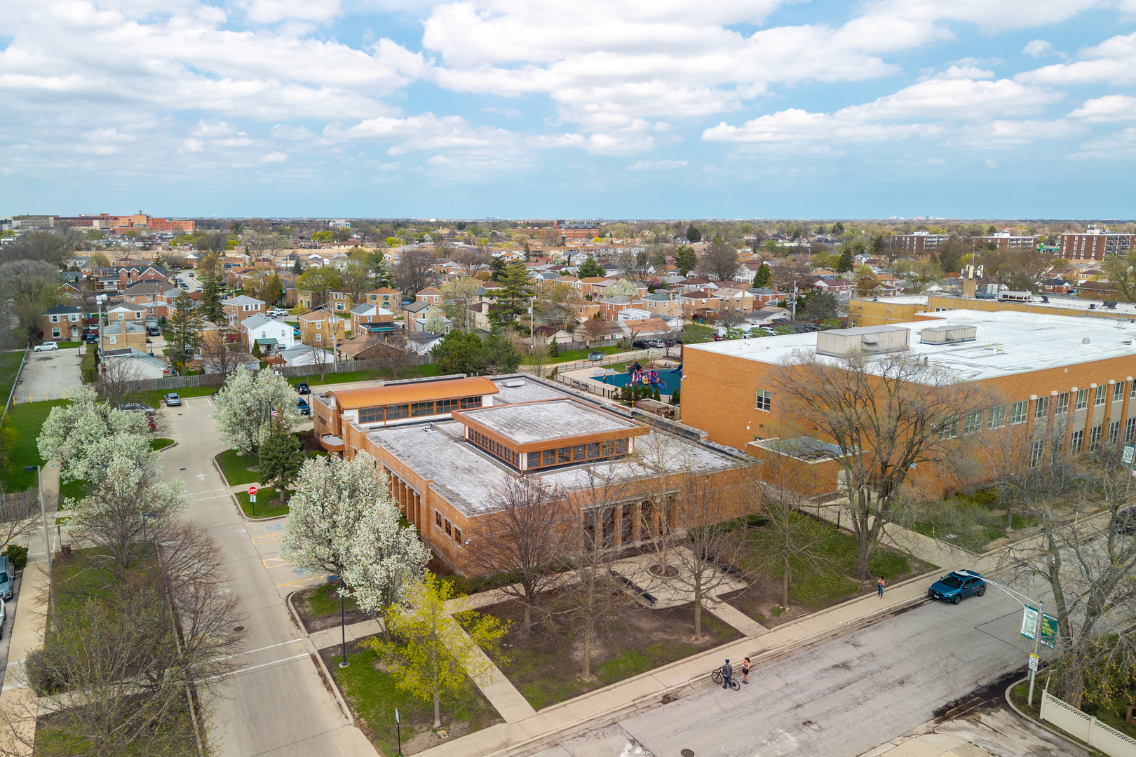 5205 N Osceola Avenue, Chicago, IL 60656