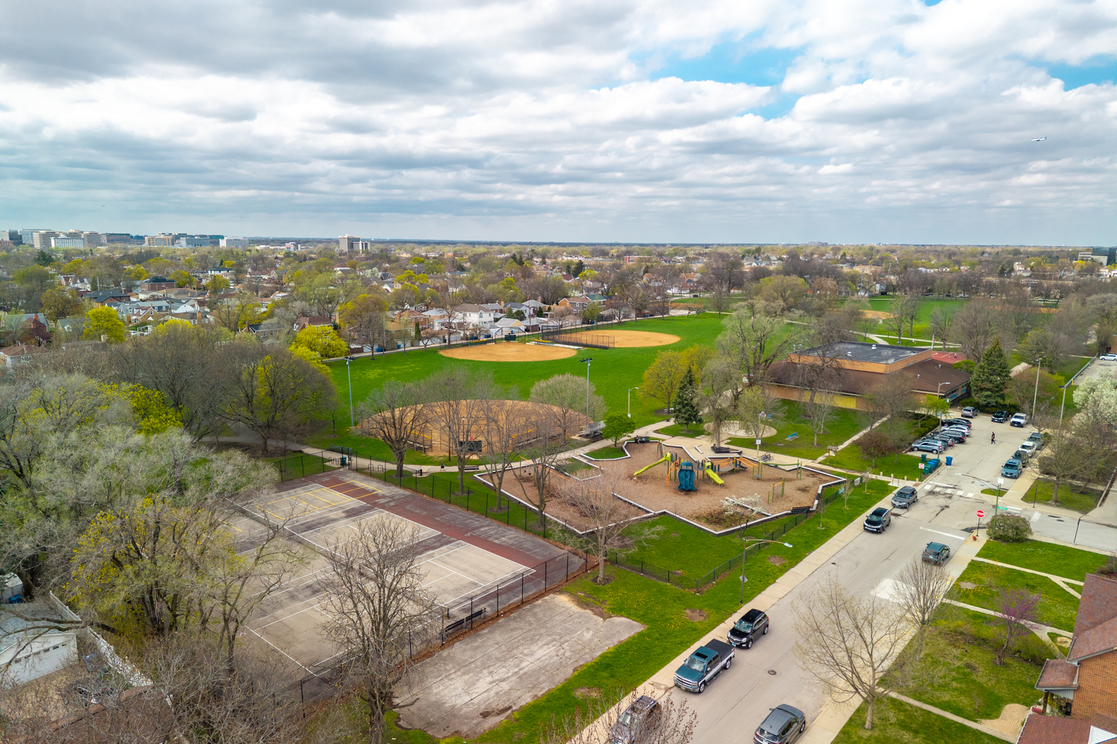 5205 N Osceola Avenue, Chicago, IL 60656