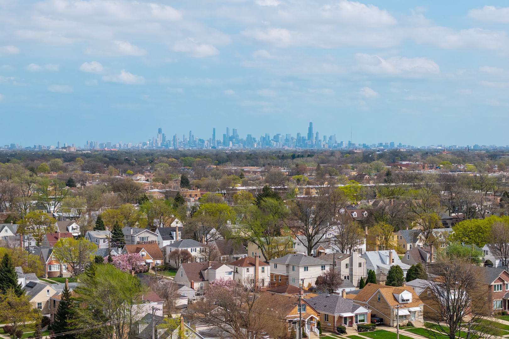 5205 N Osceola Avenue, Chicago, IL 60656