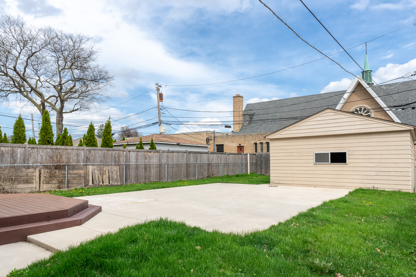 5205 N Osceola Avenue, Chicago, IL 60656