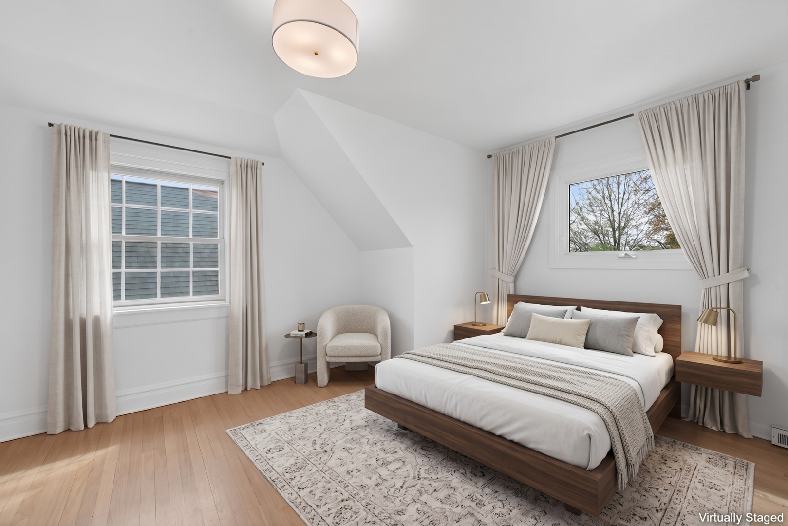 5205 N Osceola Avenue, Chicago, IL 60656