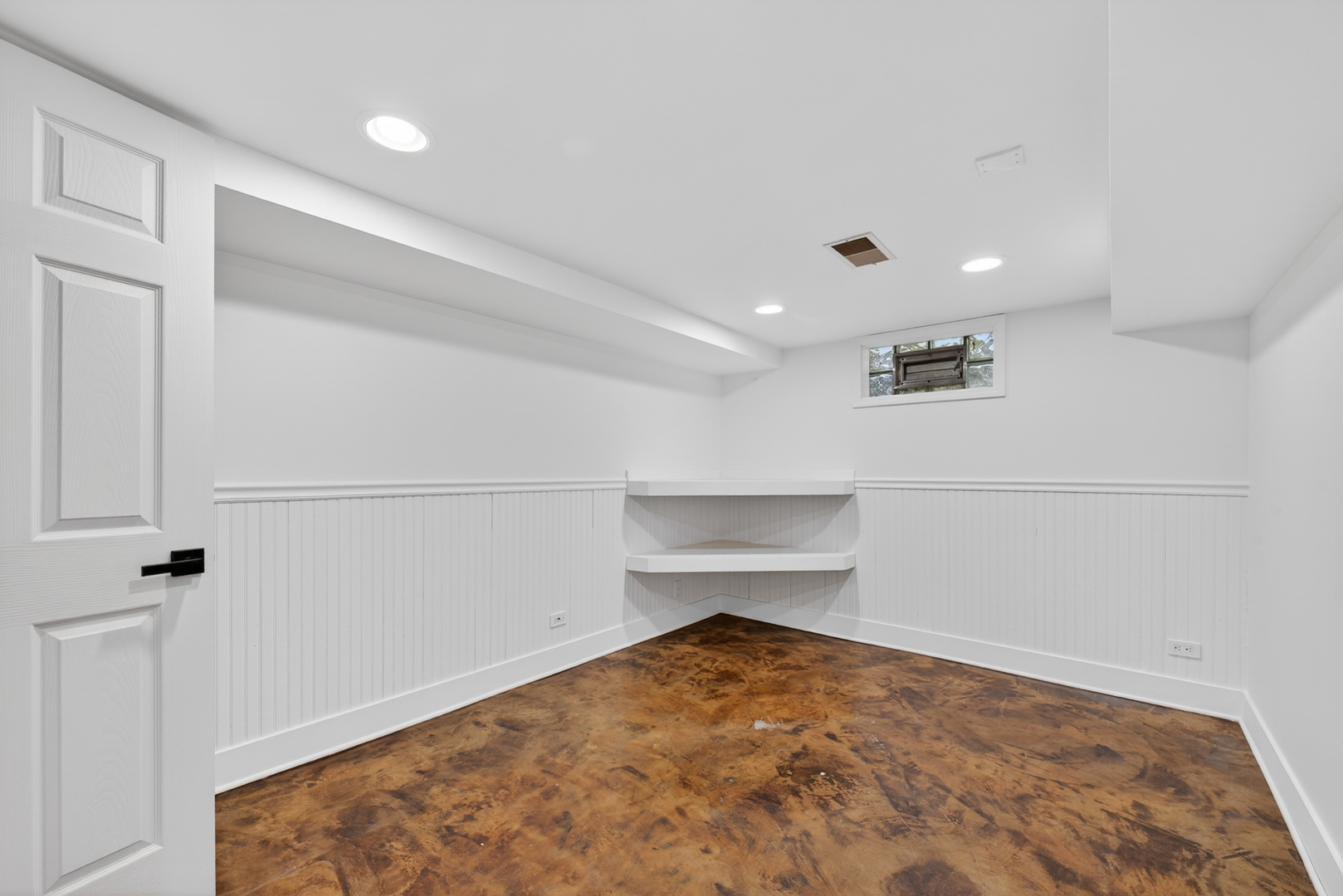 5205 N Osceola Avenue, Chicago, IL 60656