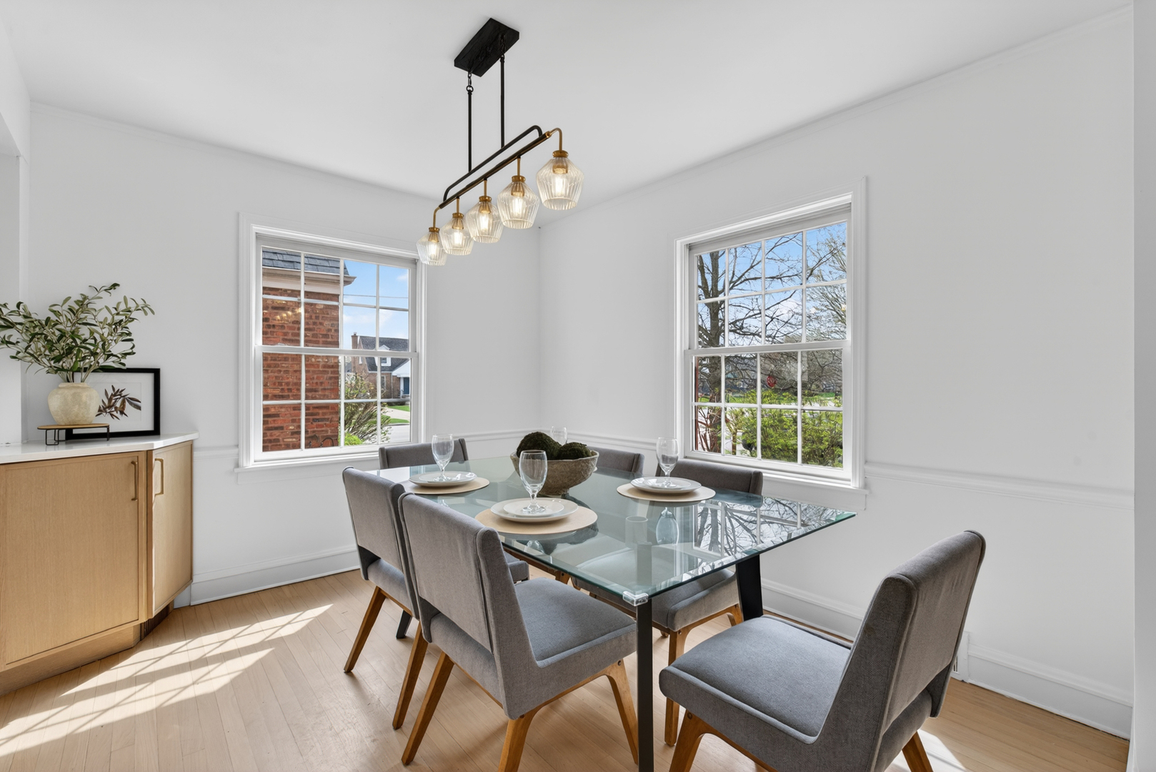 5205 N Osceola Avenue, Chicago, IL 60656