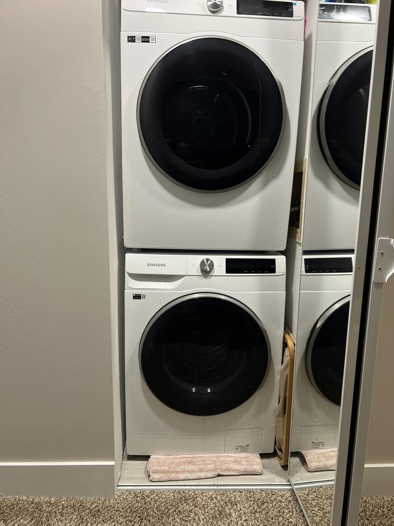 1174 N Chesapeake Lane, Palatine, IL 60074