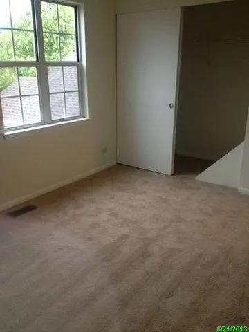 1293 Cranbrook Drive, Schaumburg, IL 60193