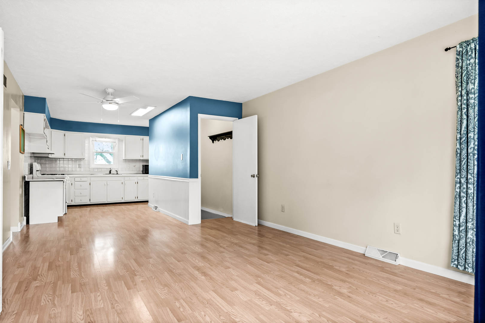 407 N WESTERN Avenue, Minier, IL 61759