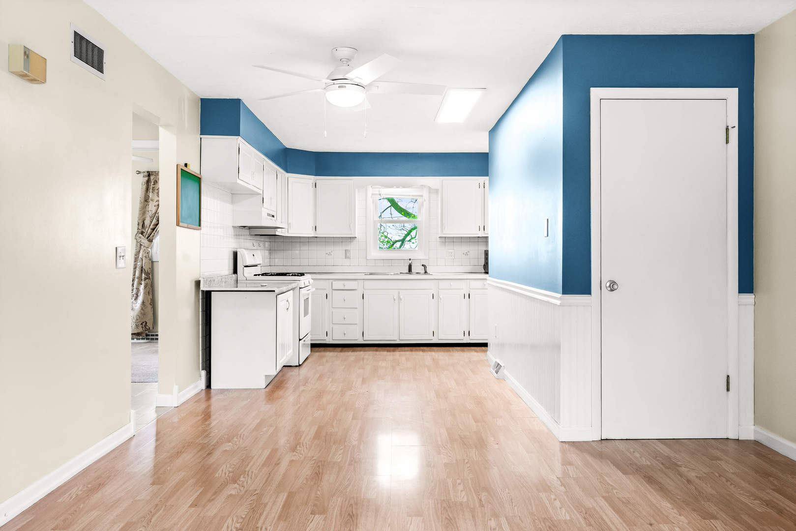 407 N WESTERN Avenue, Minier, IL 61759