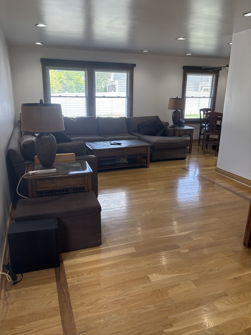 Hoffman Estates, IL 60192