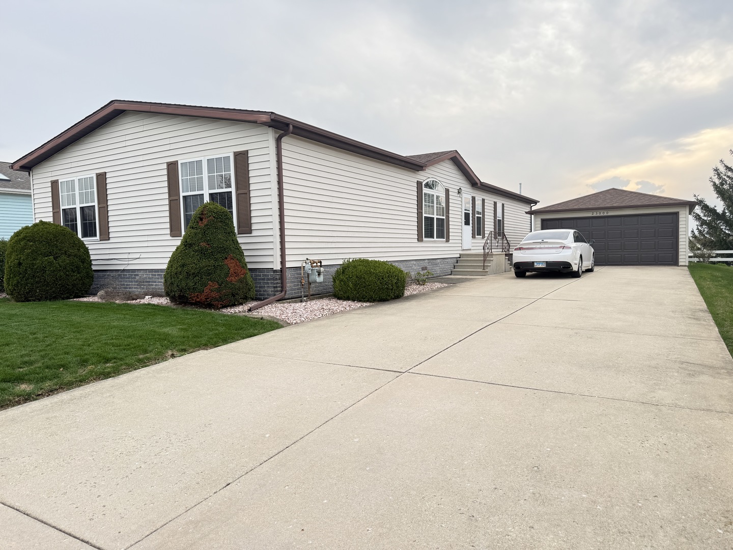 23000 S BIG RUN Drive, Frankfort, IL 60423