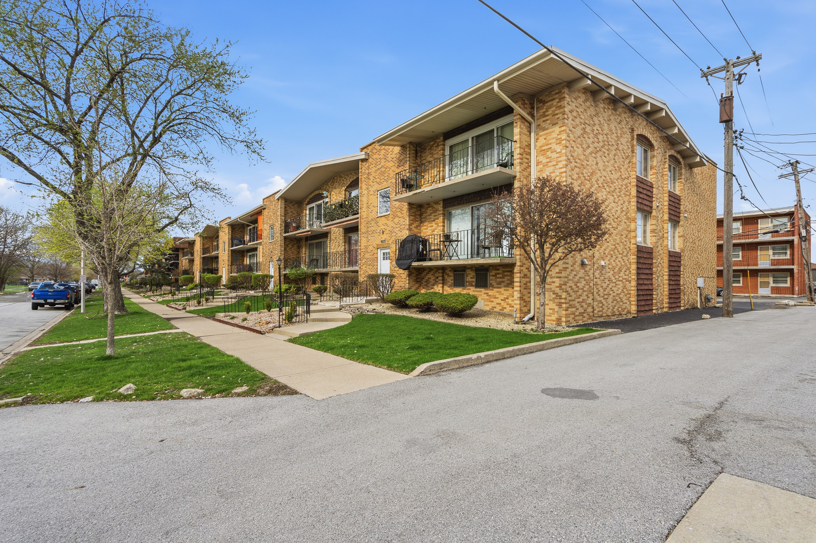 10221 S Komensky Avenue #1E, Oak Lawn, IL 60453