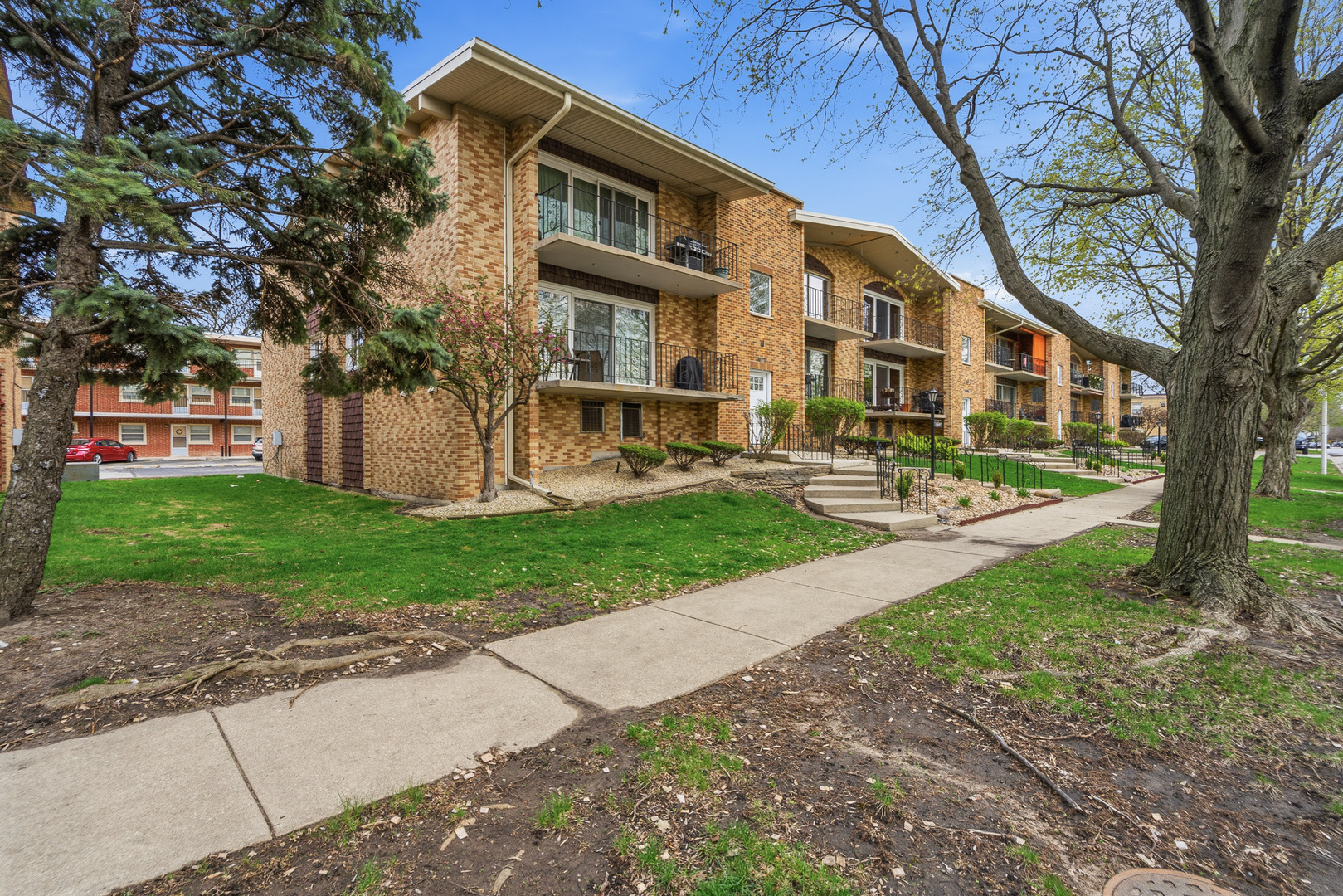 10221 S Komensky Avenue #1E, Oak Lawn, IL 60453