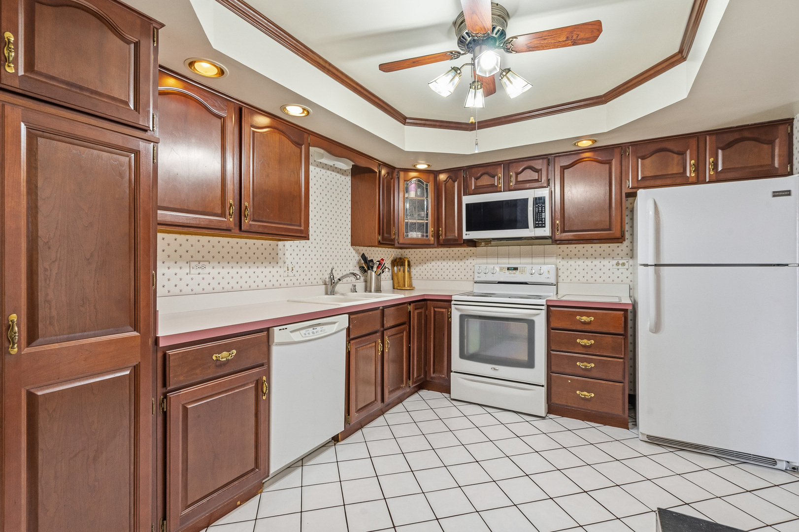 10221 S Komensky Avenue #1E, Oak Lawn, IL 60453