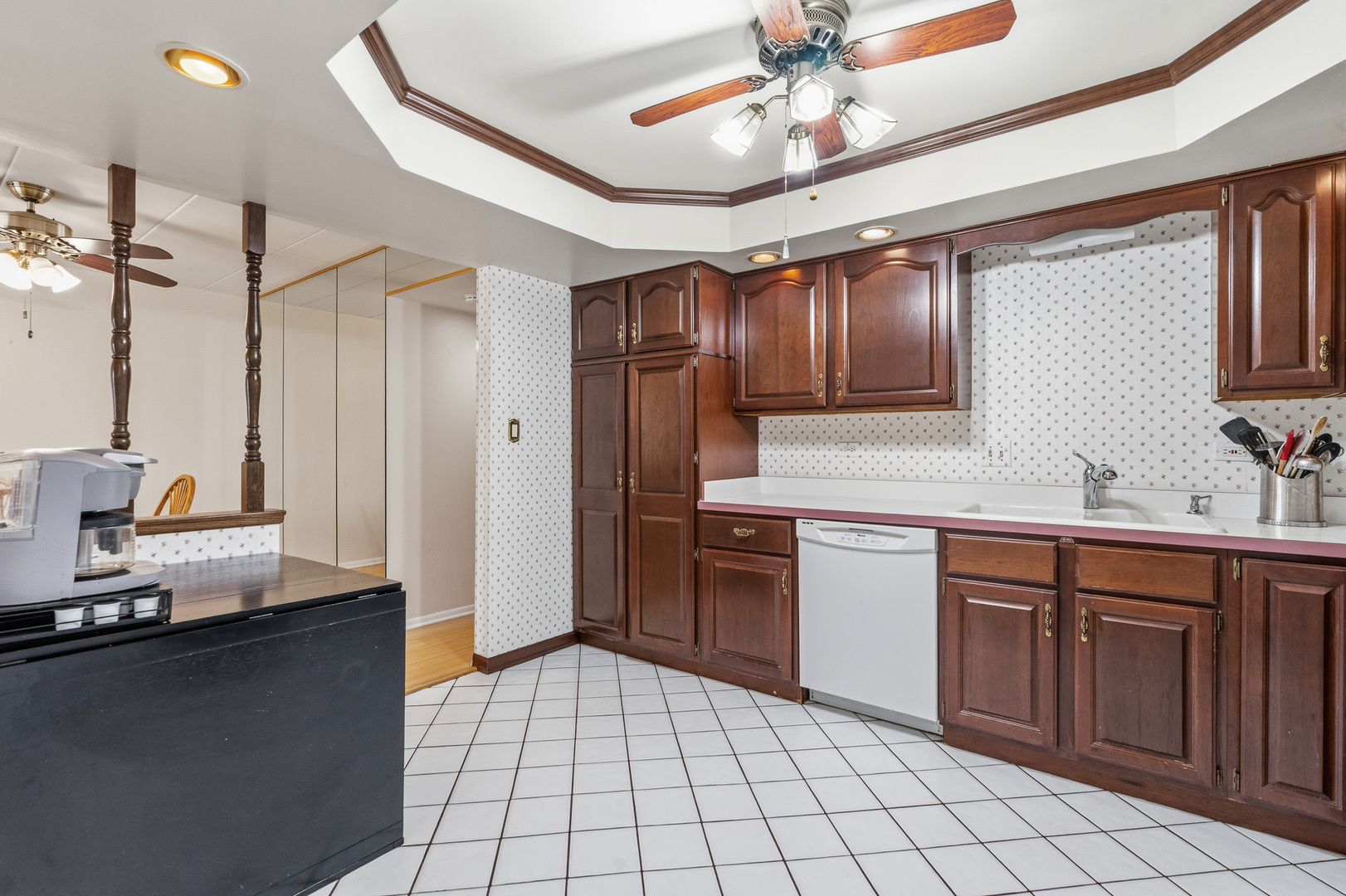 10221 S Komensky Avenue #1E, Oak Lawn, IL 60453